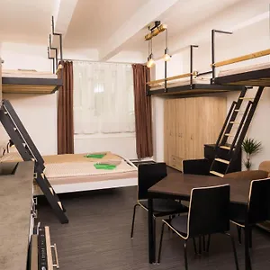  Apartament Flying Bed Apartment Close To Prague Castle And Airport
