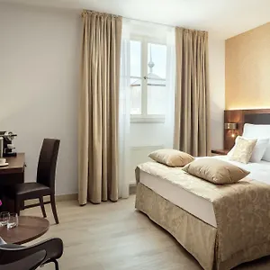 Otel Michelangelo Grand, Prag