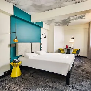 Ibis Wenceslas Square Отель