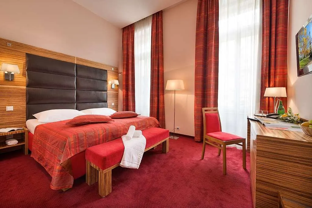 Ea Hotel Sonata Praha 4*,